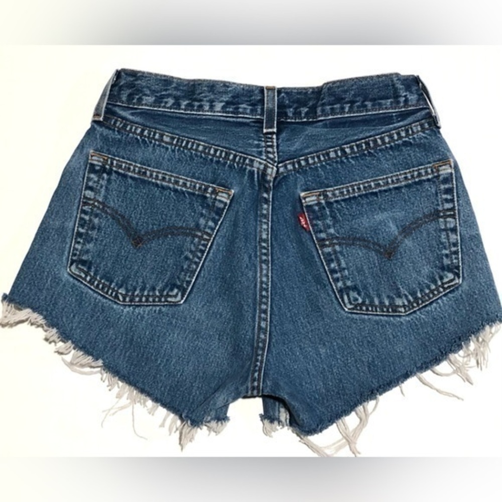 Levi’s cut off blue shorts